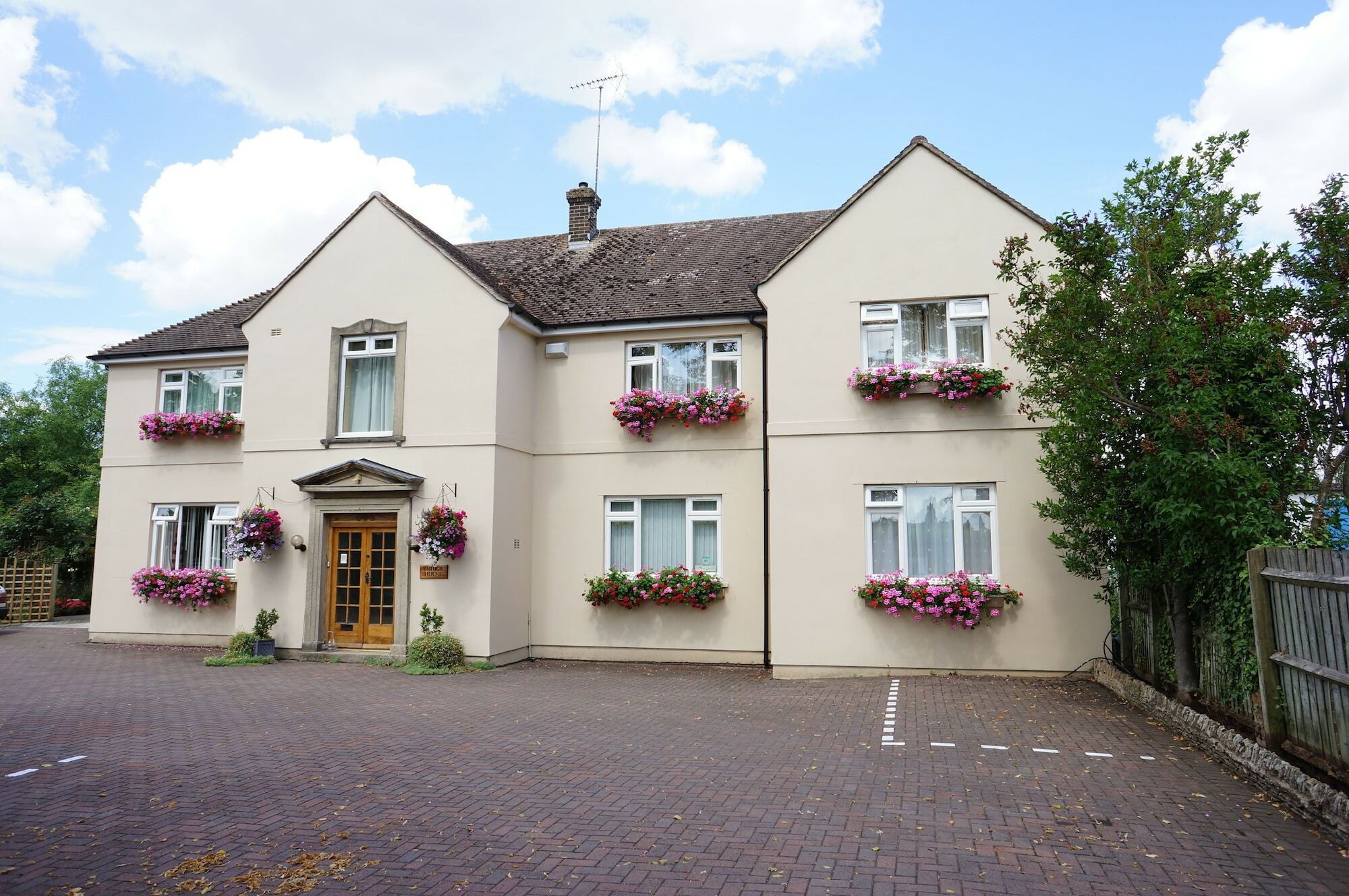 Bridge House B&B Cheltenham Exterior foto